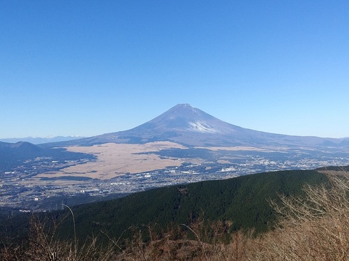 三国山付近からの富士山眺望